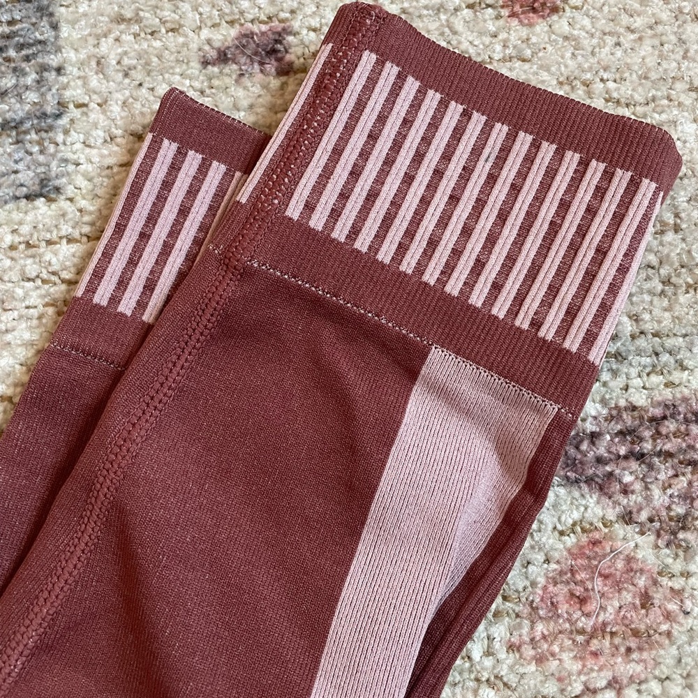FABLETICS High-Waisted Legging - Picture 3 of 4